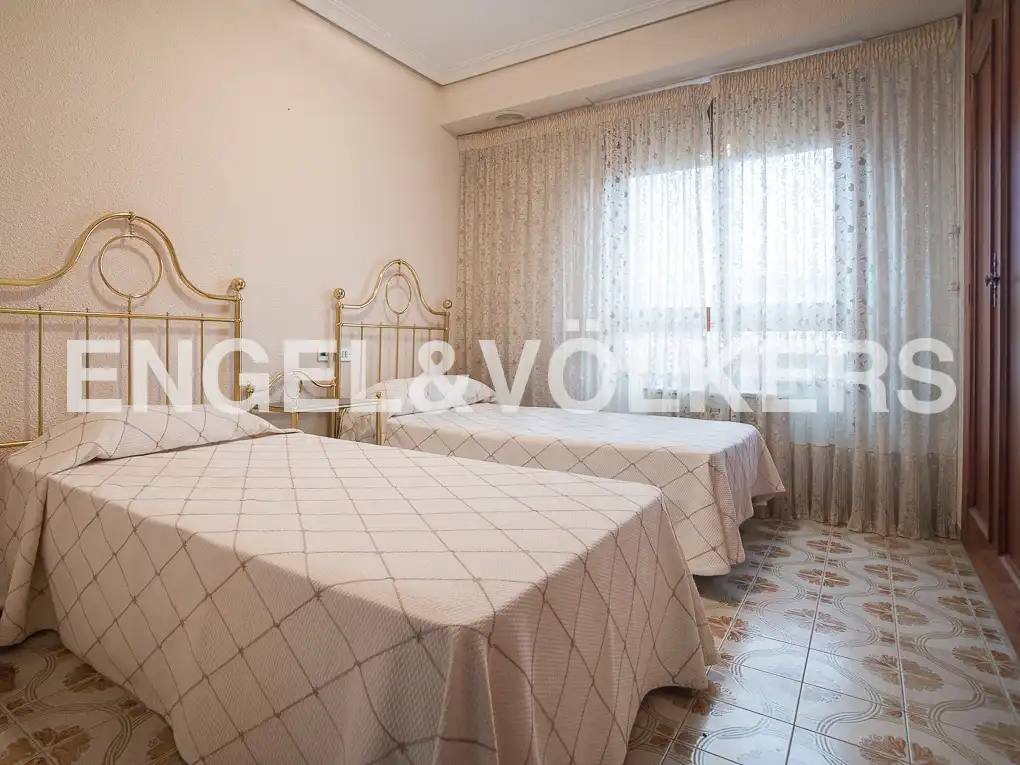 Dormitori de Apartament en venda en Vila-real amb Calefacció i Balcó