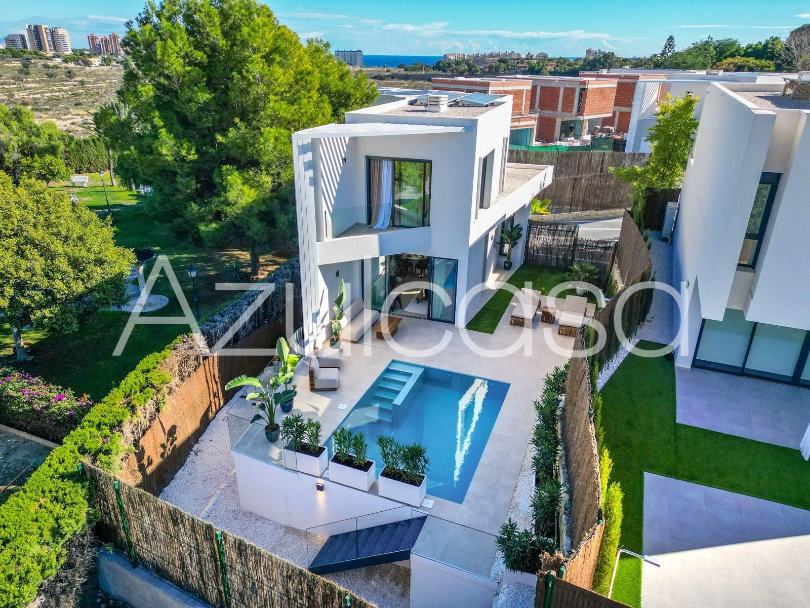 Exterior view of House or chalet for sale in Sant Joan d'Alacant  with Air Conditioner, Private garden and Terrace