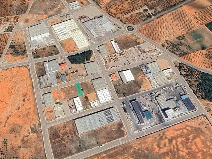 Vista exterior de Terreny industrial en venda en Vall d'Alba