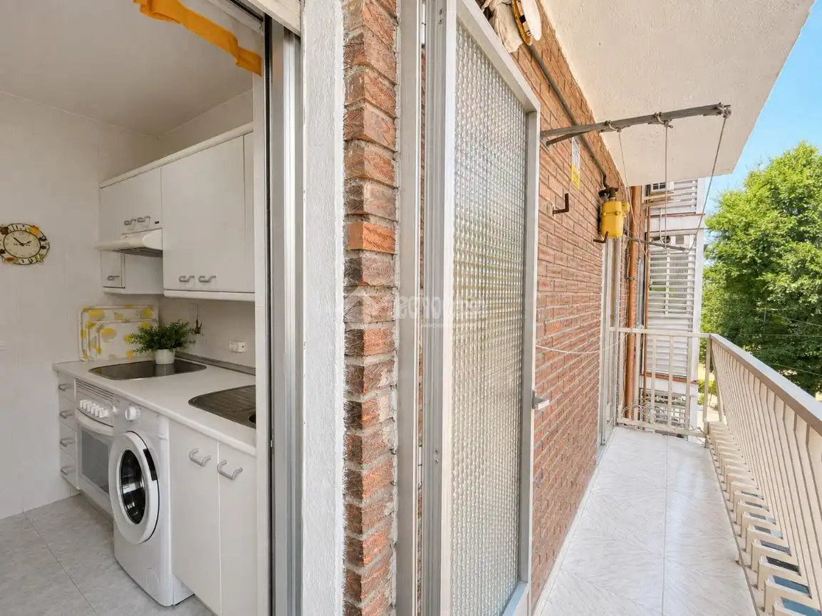 Terrassa de Pis en venda en San Fernando de Henares amb Aire condicionat, Calefacció i Terrassa