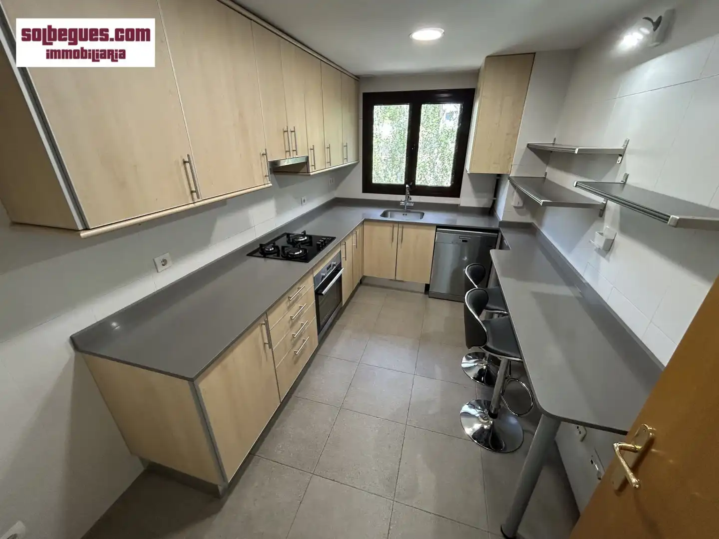 Cocina de Dúplex en venta en Begues con Calefacción, Terraza y Trastero
