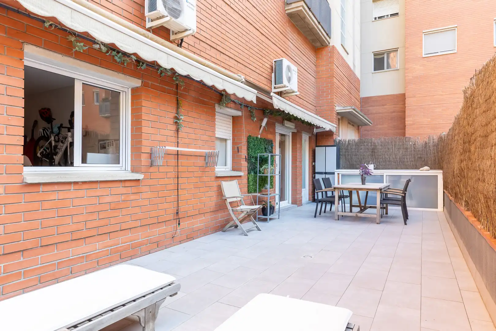 Terrassa de Planta baixa en venda en Ponent