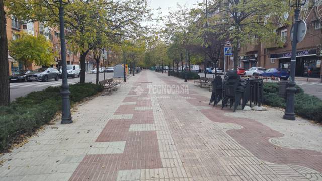 Local comercial en Alquiler en Prado Santo Domingo - Ensanche