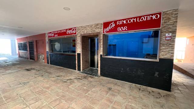 Local comercial en Alquiler en Urbanización las Flores, 15 en El Peñoncillo