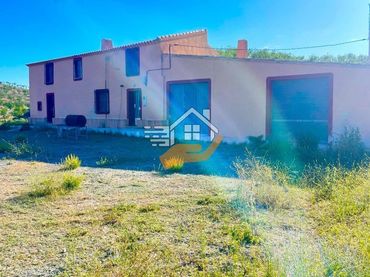 Casa rústica en venta en Vélez-Rubio