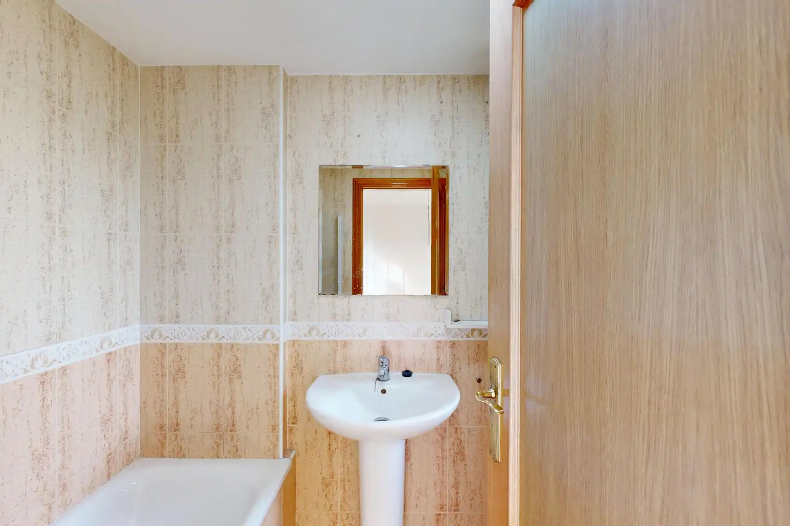 Baño de Casa adosada en venta en Murcia con Aire acondicionado, Terraza y Trastero