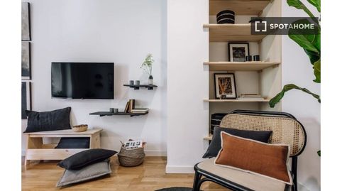 Photo 2 of Room in Recoletos, Madrid Capital