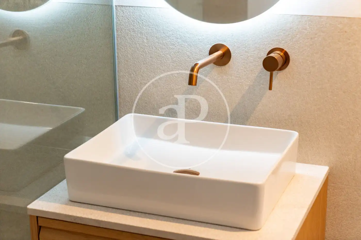Badezimmer von Wohnung zum Verkauf in  Palma de Mallorca mit Klimaanlage, Heizung und Terrasse