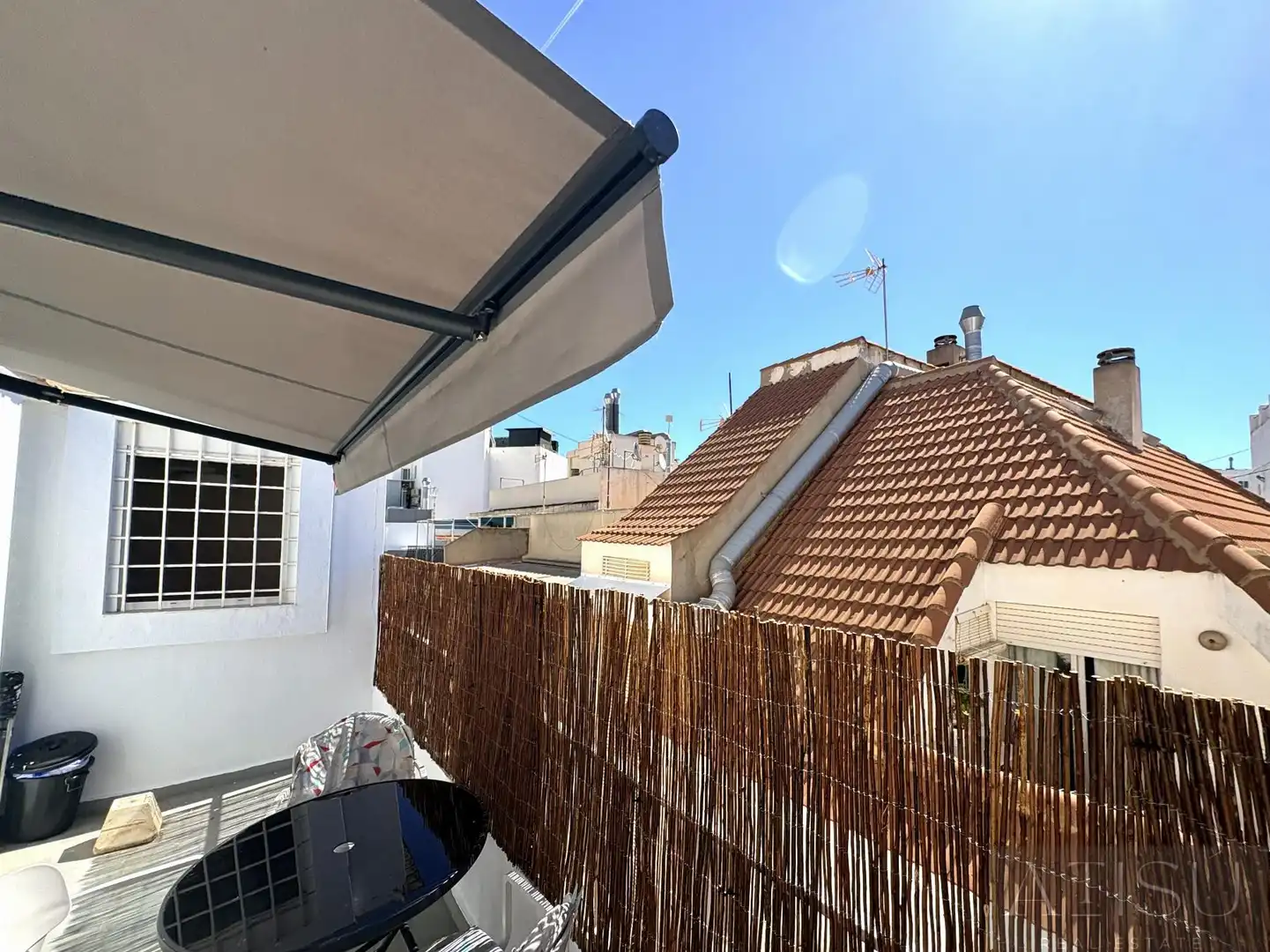 Appartamento con ascensore in affitto a Santissima Trinitat