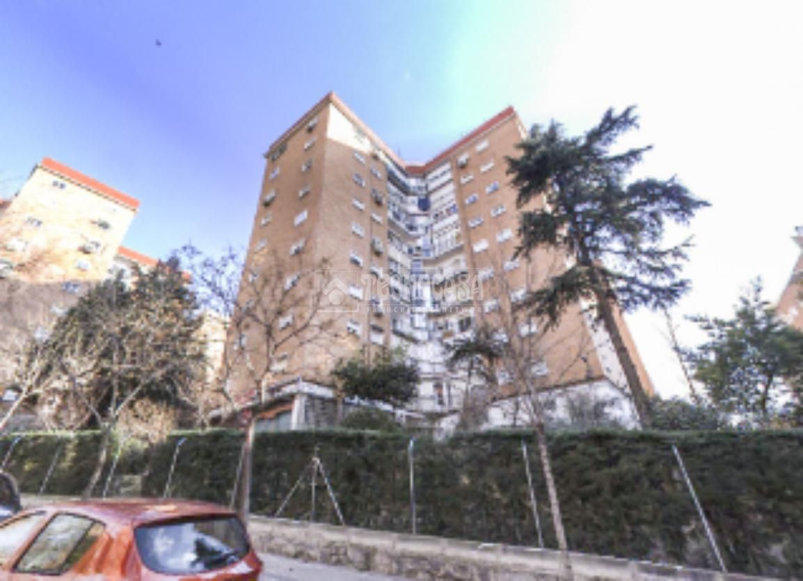 Vista exterior de Pis en venda en  Madrid Capital amb Calefacció