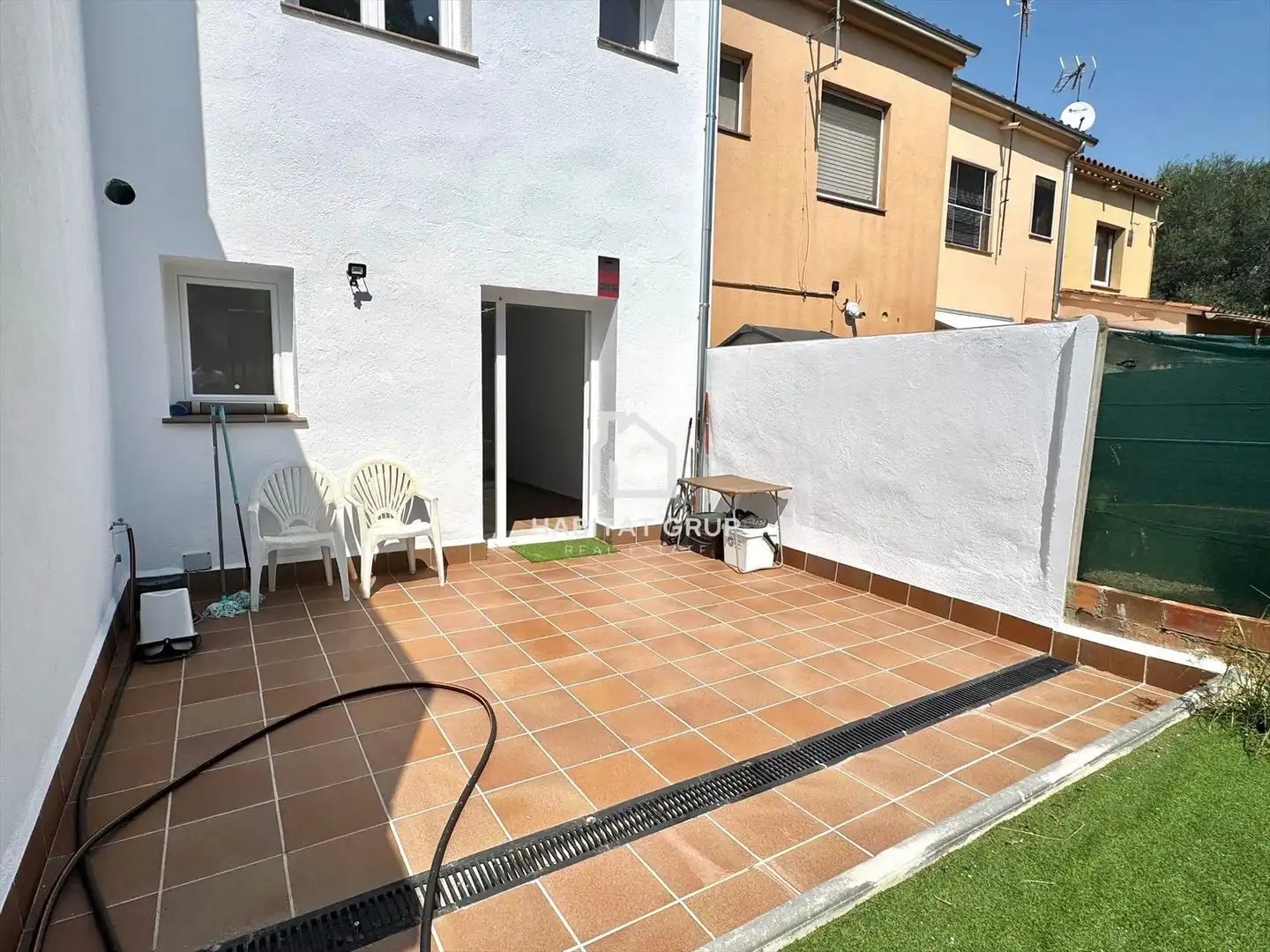 Terraza de Casa adosada en venta en Girona con Aire acondicionado, Calefacción y Jardín privado