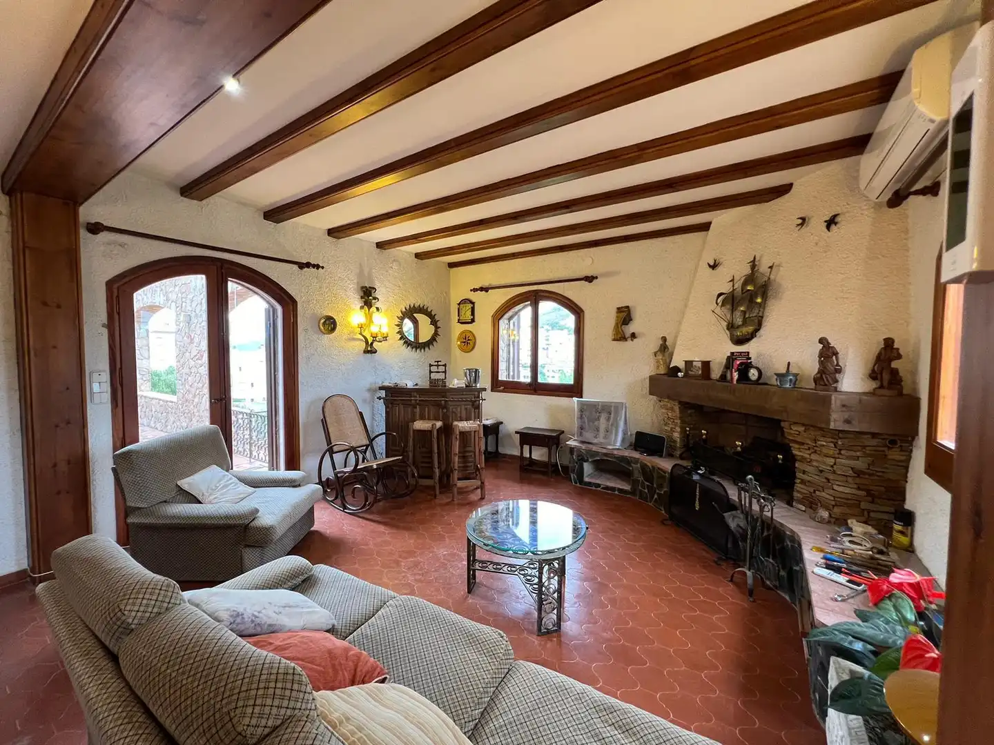 Sala de estar de Casa o chalet en venta en Llançà con Aire acondicionado, Calefacción y Jardín privado