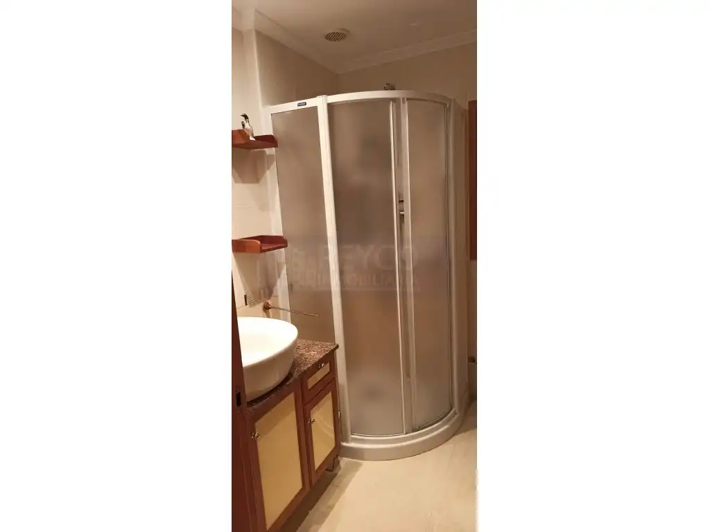 Baño de Casa adosada en venta en Miranda de Ebro con Jardín privado y Piscina