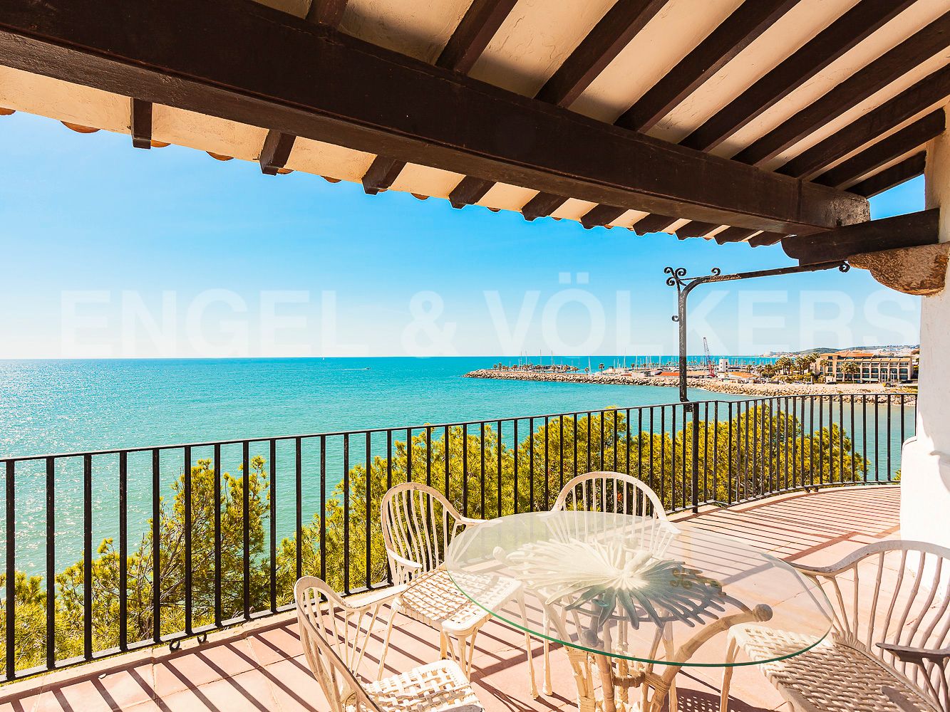 Terrassa de Casa o xalet en venda en Sitges amb Calefacció, Jardí privat i Terrassa