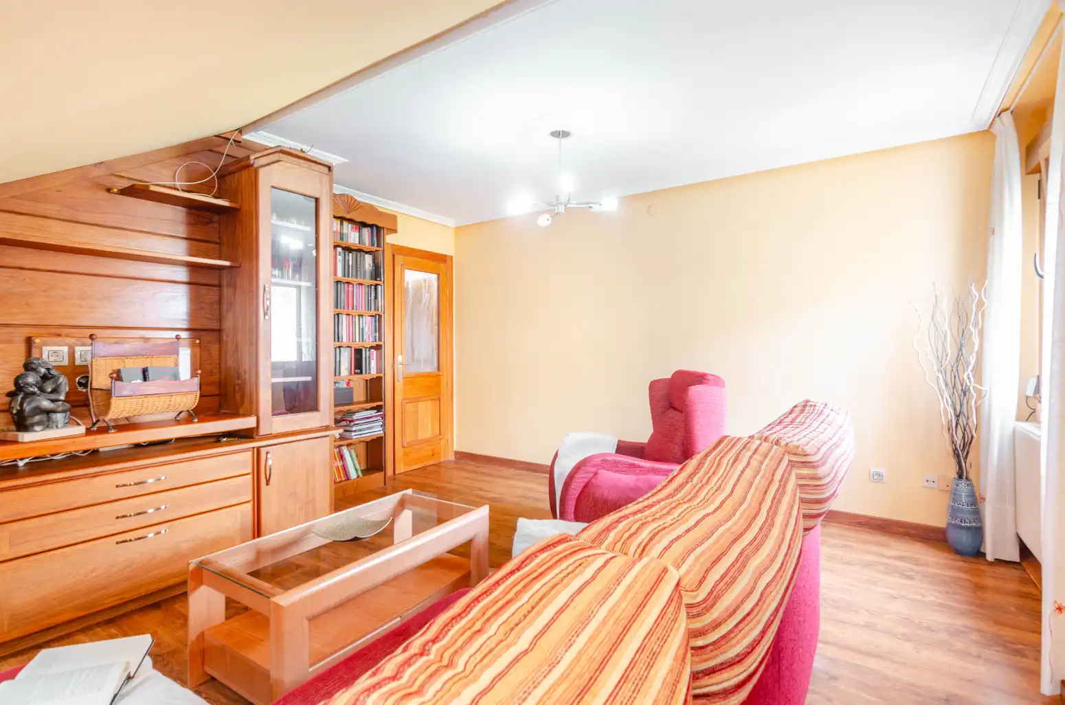 Living room of Flat for sale in Tineo  with Heating, Parquet flooring and Furnished