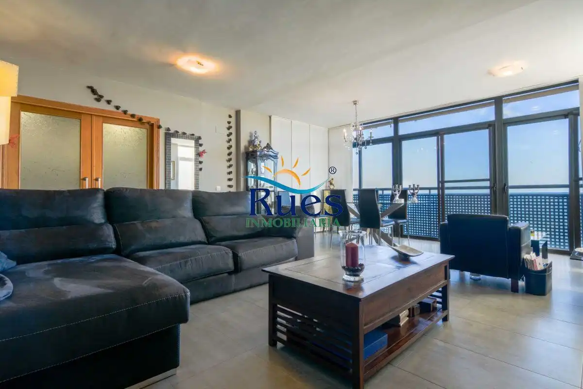Sala de estar de Ático en venta en Benicasim / Benicàssim con Aire acondicionado, Calefacción y Trastero