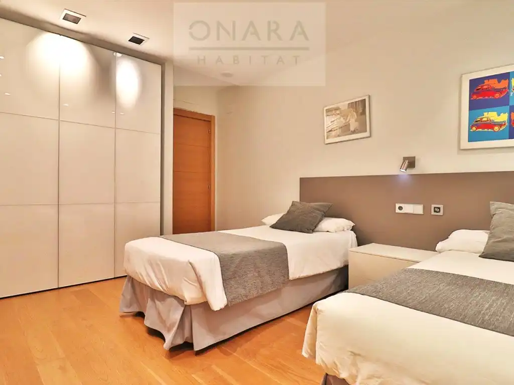 Bedroom of Duplexes for sale in Hondarribia