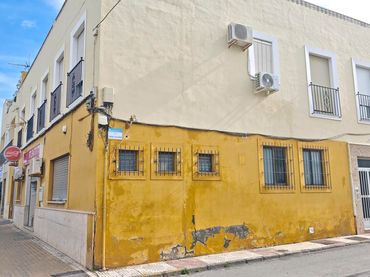 Local comercial en venta en Carretera de la Mojonera 129