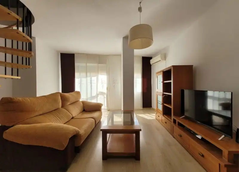 Sala d'estar de Dúplex en venda en Málaga amb Aire condicionat, Calefacció i Parquet