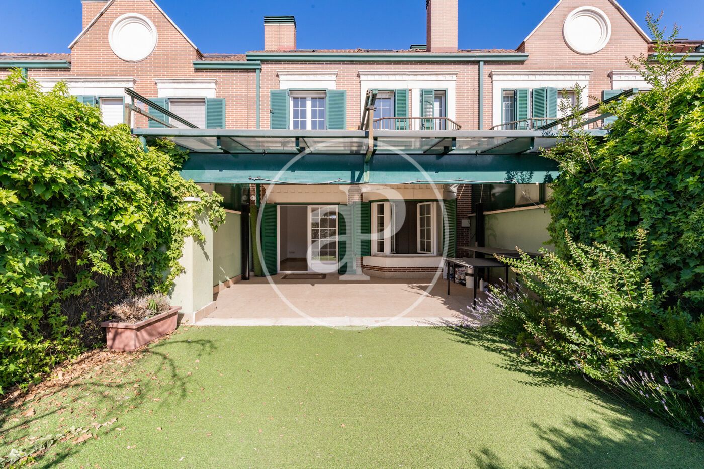 Garden of Single-family semi-detached for sale in La Moraleja  with Air Conditioner, Heating and Private garden