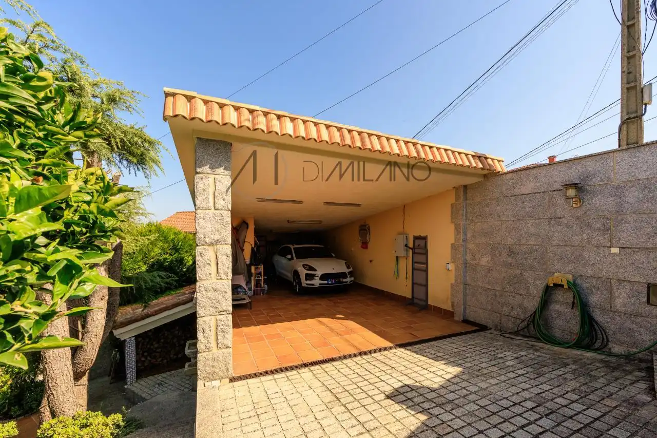 Vista exterior de Casa o chalet en venta en Nigrán con Calefacción, Jardín privado y Parquet