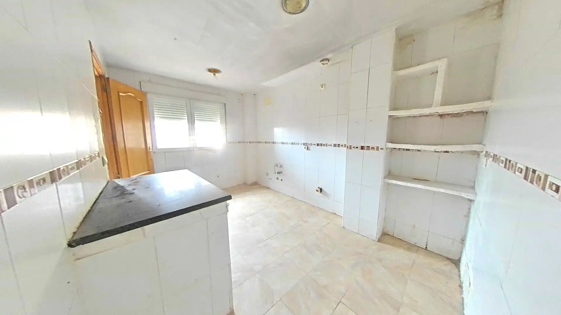 Casa adosada en venta en Hormigos