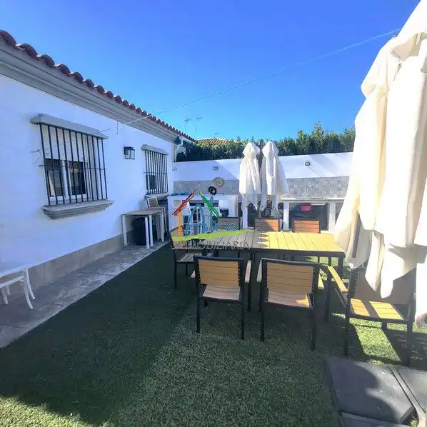 Jardín de Casa adosada en venta en Almonte con Aire acondicionado, Calefacción y Jardín privado