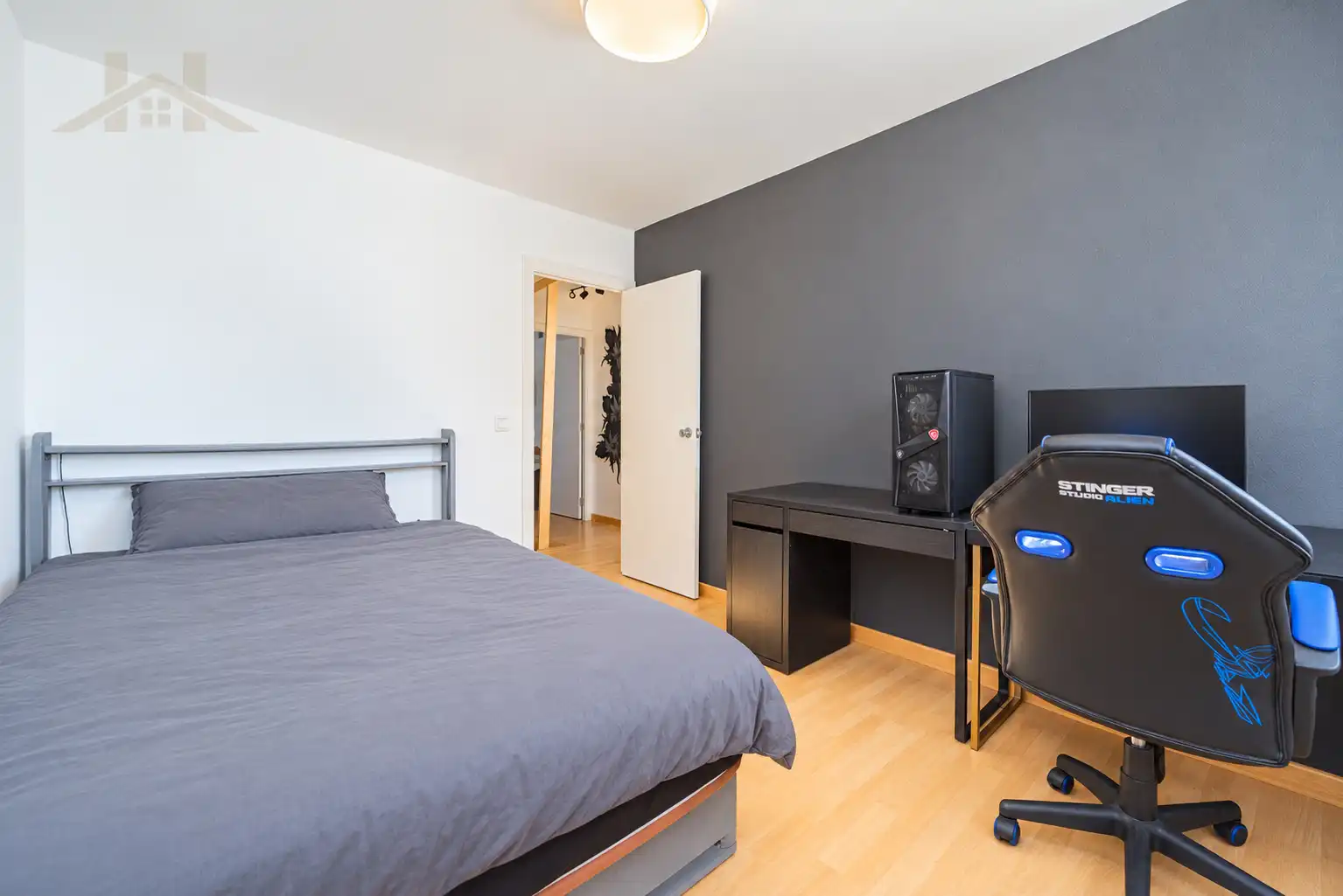 Schlafzimmer von Einfamilien-Reihenhaus zum Verkauf in Las Rozas de Madrid