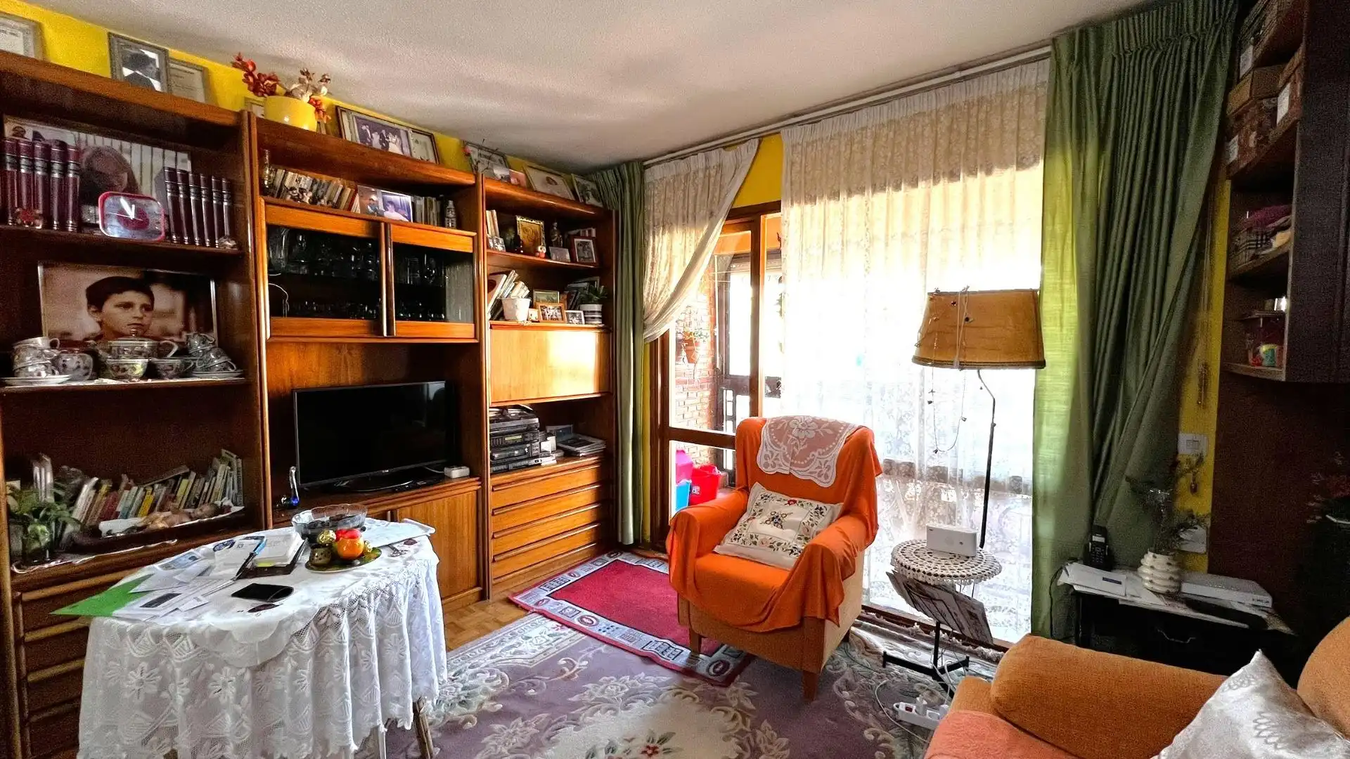 Sala de estar de Piso en venta en Madrid con Calefacción, Jardín privado y Parquet