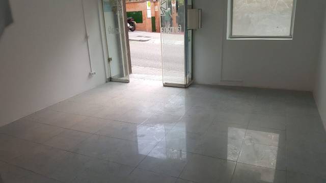 Local comercial en Alquiler en Vallcarca i els Penitents