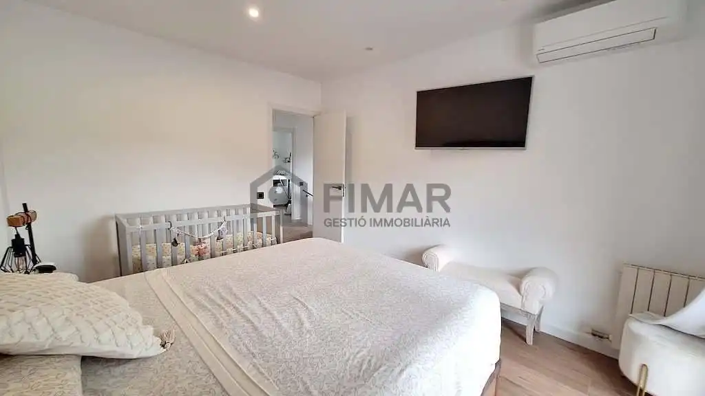 Habitación de Casa o chalet en venta en Vilassar de Dalt con Aire acondicionado, Calefacción y Jardín privado