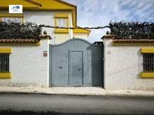 Casa-chalet en Venta en Calle de Rodrigo de Triana en La Paz - Las Américas