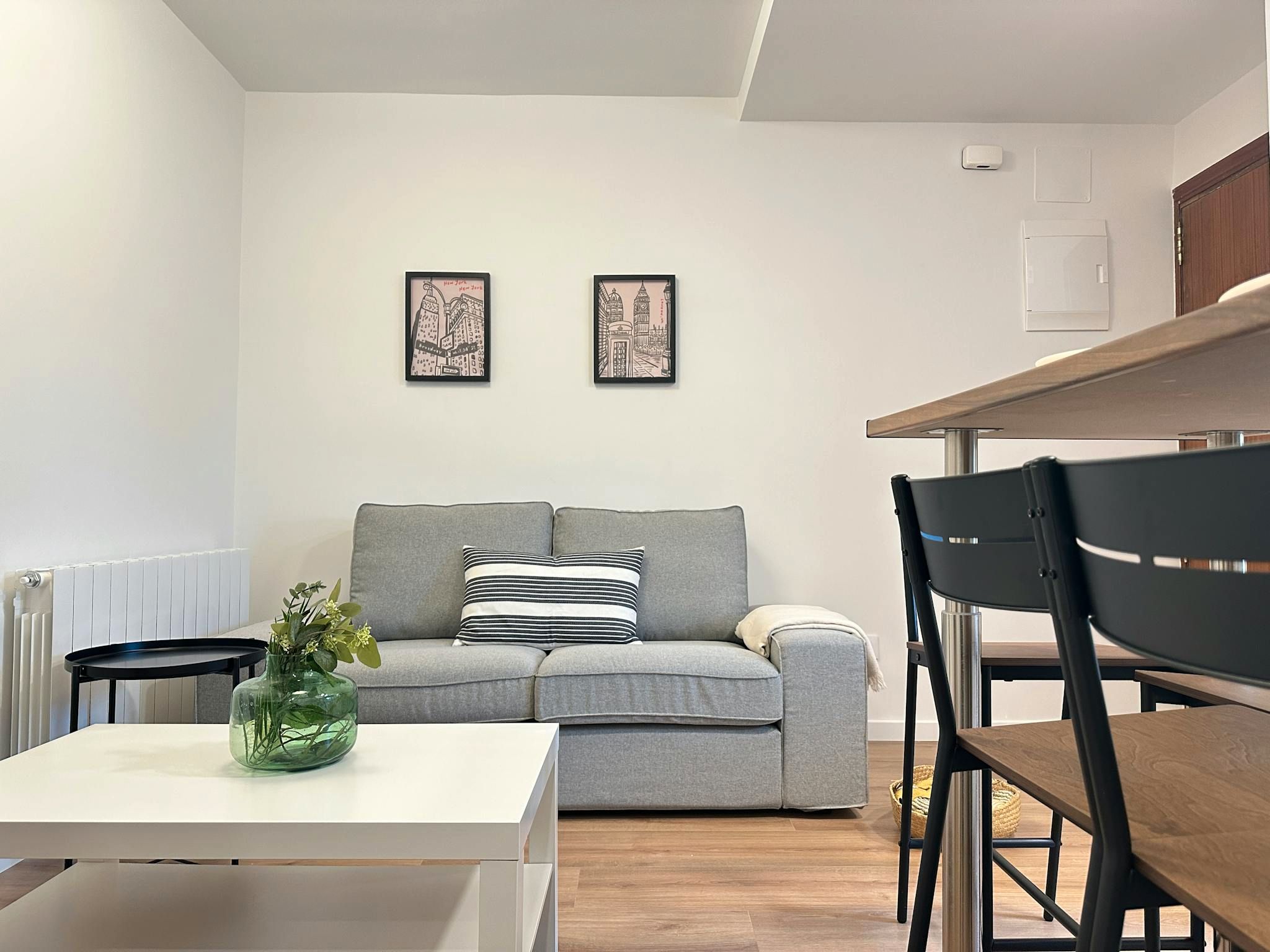 Living room of Flat to rent in  Madrid Capital  with Heating, Furnished and Washing machine