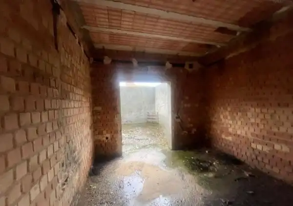 Edificio en venta en Alcolea del Río