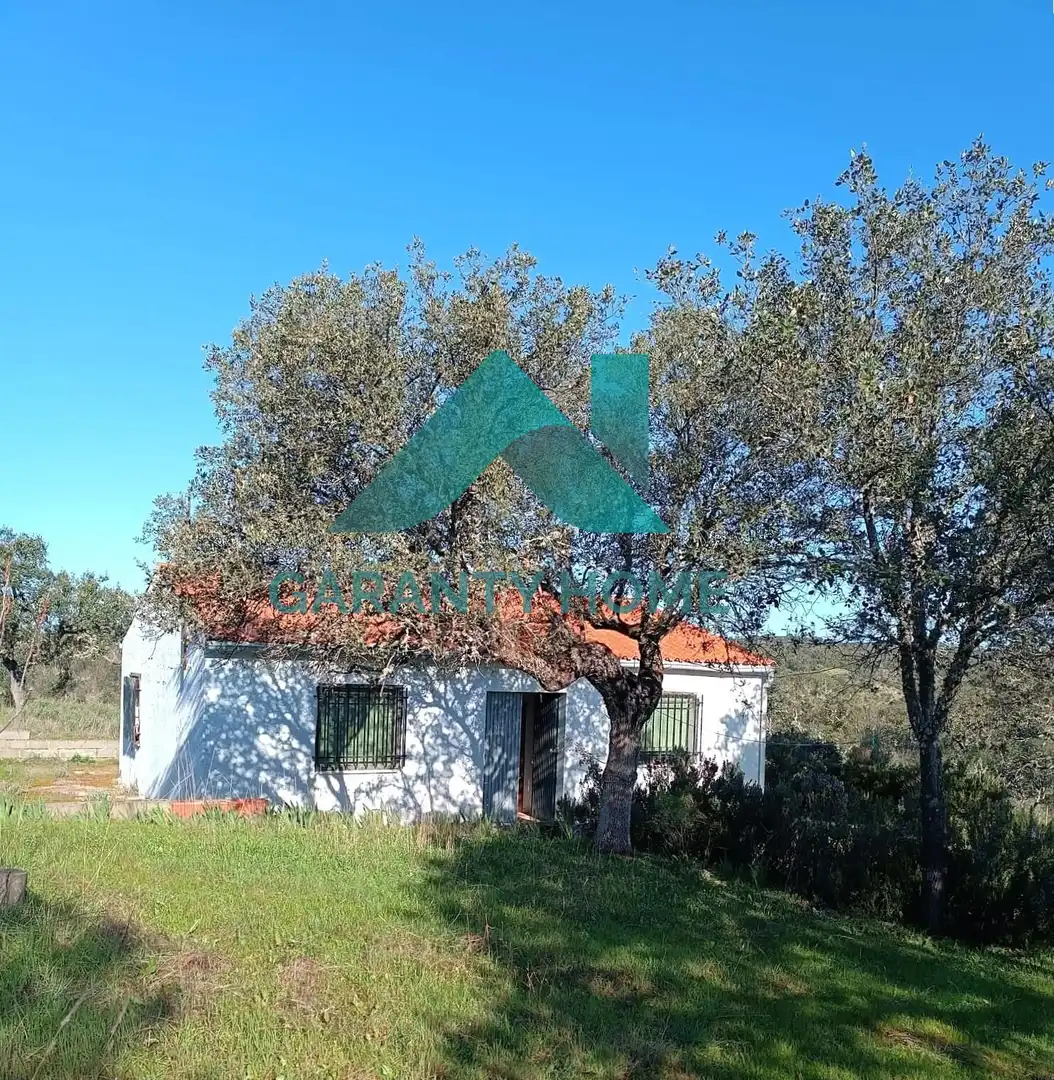 Vista exterior de Casa o xalet en venda en Cáceres