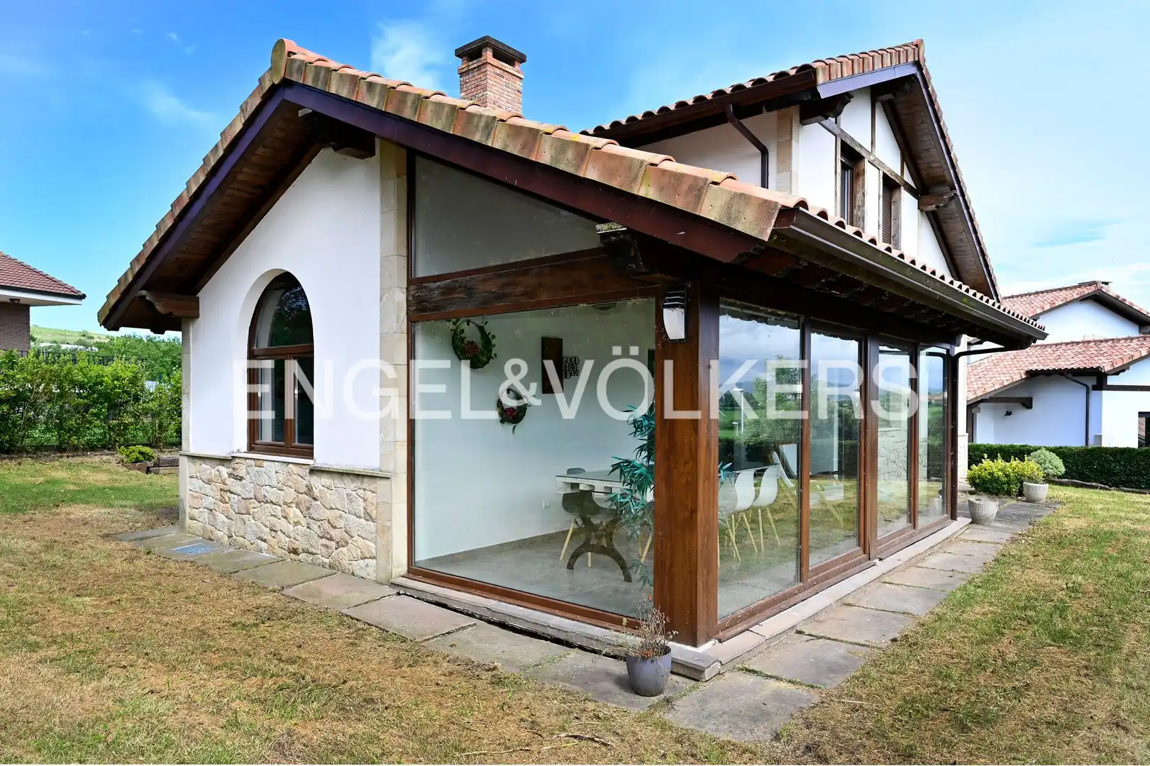 Vista exterior de Casa o chalet en venta en Suances con Calefacción, Jardín privado y Terraza