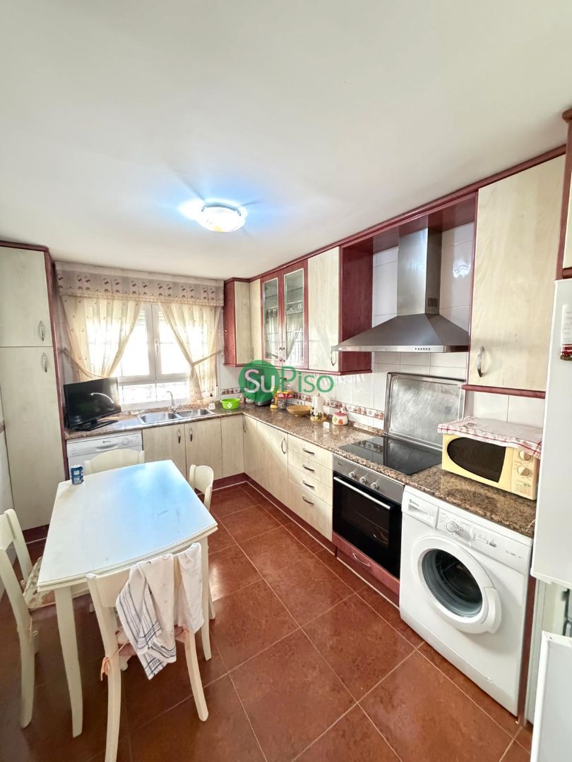 Cocina de Casa o chalet en venta en Yeles con Aire acondicionado, Calefacción y Jardín privado