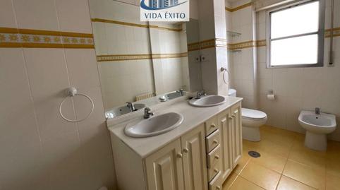 Photo 5 of Flat for sale in Avda de Madrid - Pº de la Estación,  Jaén Capital