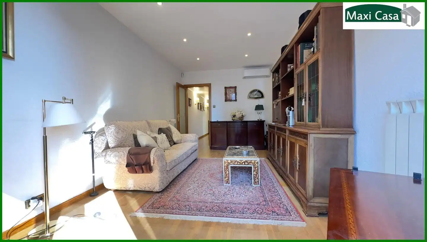 Sala de estar de Piso en venta en Barcelona con Aire acondicionado, Calefacción y Balcón