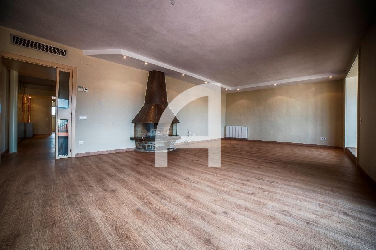 Living room of Attic for sale in Sant Feliu de Llobregat  with Air Conditioner, Heating and Terrace