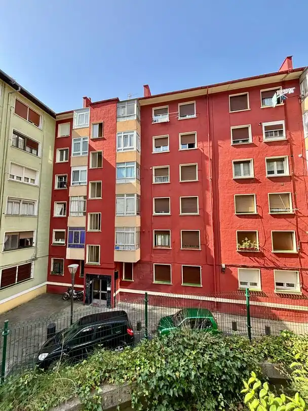 Exterior view of Flat for sale in Bilbao   with Heating and Furnished