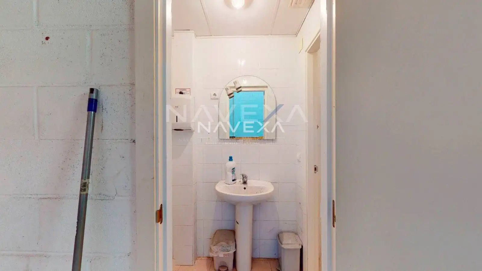 Bathroom of Industrial buildings for rent in Getafe
