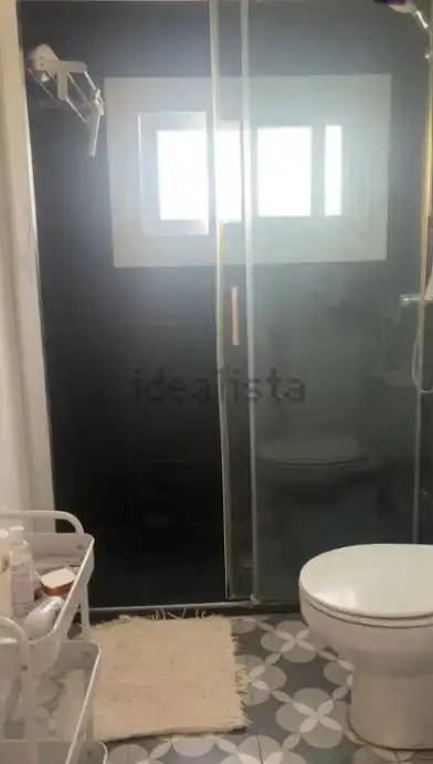Bany de Pis de lloguer en Valencia amb Terrassa, Moblat i Forn