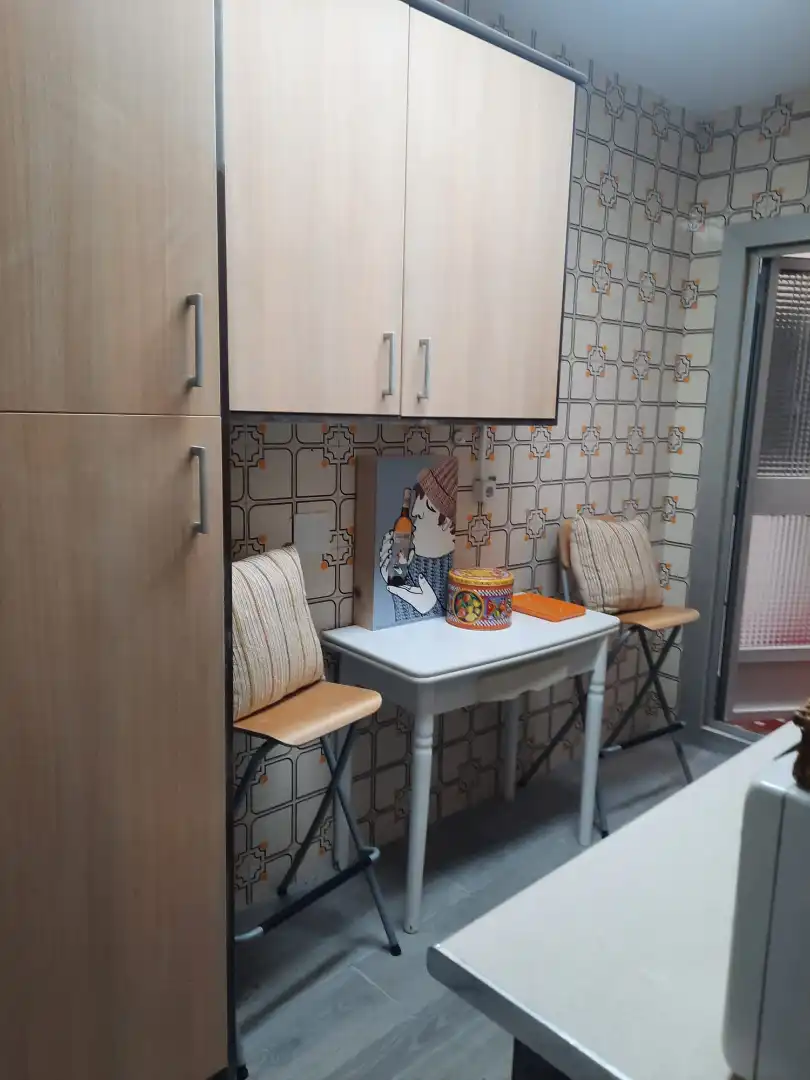 Cocina de Piso de alquiler en Zaragoza con Calefacción, Amueblado y Horno