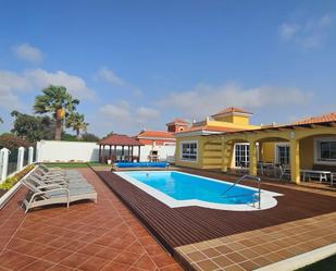 Vista exterior de Casa o xalet en venda en Antigua amb Aire condicionat, Jardí privat i Terrassa