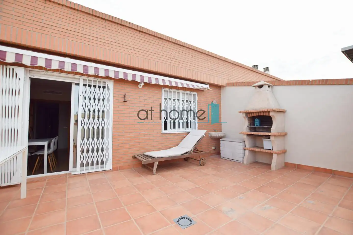 Flat for rent in Avinguda del País Valencià, Centro