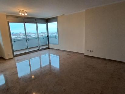 Living room of Flat to rent in  Valencia Capital  with Air Conditioner, Terrace and Balcony