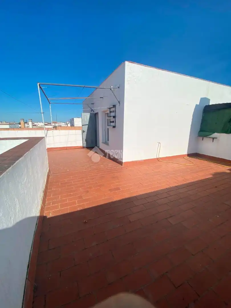 Terrassa de Pis en venda en Sanlúcar la Mayor amb Terrassa
