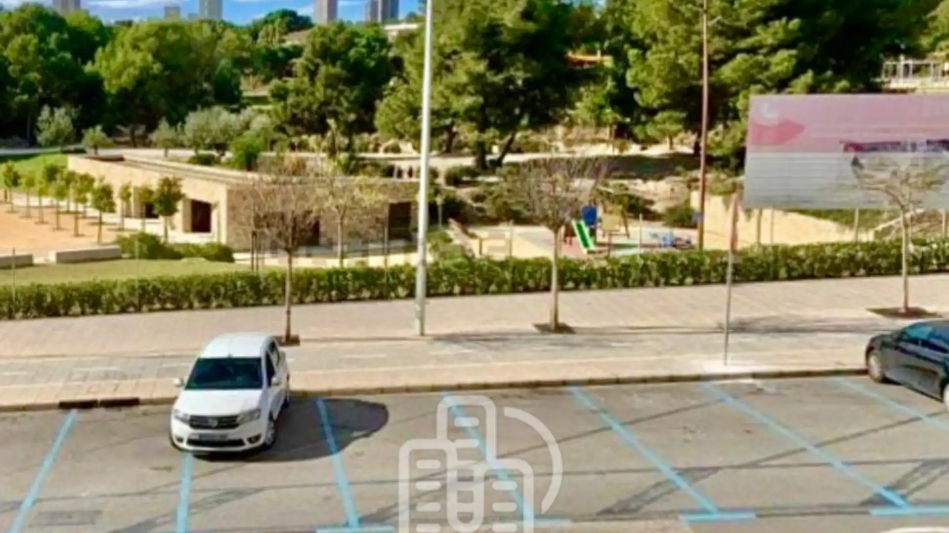 Parking of Flat for sale in Benidorm  with Oven and Washing machine