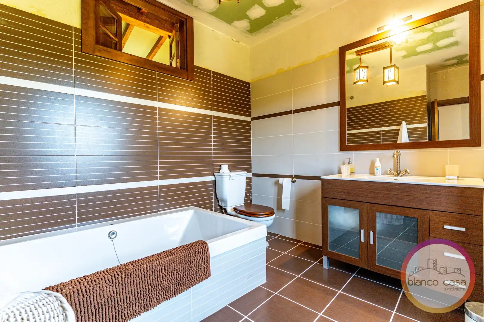 Baño de Casa o chalet en venta en Malpica de Bergantiños con Amueblado y Balcón
